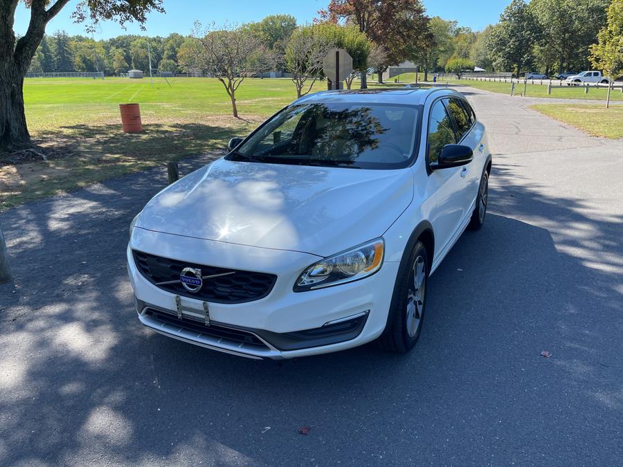 2015 Volvo V60 Cross Country T5 AWD photo 62