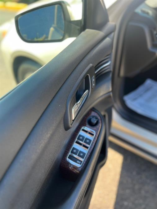2013 Chevrolet Malibu 4dr Sdn LT w/1LT, available for sale in East Windsor, Connecticut | STS Automotive. East Windsor, Connecticut 2013 Chevrolet Malibu 4dr Sdn LT w/1LT, available for sale in East Windsor, Connecticut | STS Automotive. East Windsor, Connecticut