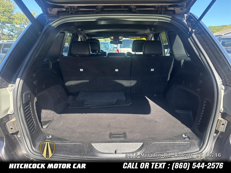2015 Jeep Grand Cherokee Altitude, available for sale in Wolcott, Connecticut | Hitchcock Motor Car. Wolcott, Connecticut 2015 Jeep Grand Cherokee Altitude, available for sale in Wolcott, Connecticut | Hitchcock Motor Car. Wolcott, Connecticut