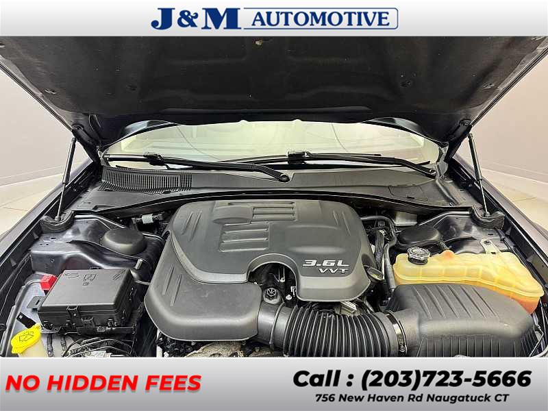 2019 Chrysler 300 Limited, available for sale in Naugatuck, Connecticut | J&M Automotive Sls&Svc LLC. Naugatuck, Connecticut 2019 Chrysler 300 Limited, available for sale in Naugatuck, Connecticut | J&M Automotive Sls&Svc LLC. Naugatuck, Connecticut