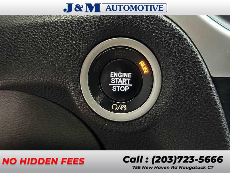 2019 Chrysler 300 Limited, available for sale in Naugatuck, Connecticut | J&M Automotive Sls&Svc LLC. Naugatuck, Connecticut 2019 Chrysler 300 Limited, available for sale in Naugatuck, Connecticut | J&M Automotive Sls&Svc LLC. Naugatuck, Connecticut