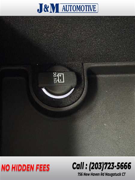 2019 Chrysler 300 Limited, available for sale in Naugatuck, Connecticut | J&M Automotive Sls&Svc LLC. Naugatuck, Connecticut 2019 Chrysler 300 Limited, available for sale in Naugatuck, Connecticut | J&M Automotive Sls&Svc LLC. Naugatuck, Connecticut