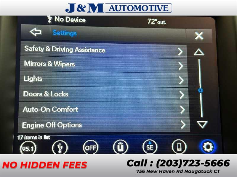 2019 Chrysler 300 Limited, available for sale in Naugatuck, Connecticut | J&M Automotive Sls&Svc LLC. Naugatuck, Connecticut 2019 Chrysler 300 Limited, available for sale in Naugatuck, Connecticut | J&M Automotive Sls&Svc LLC. Naugatuck, Connecticut