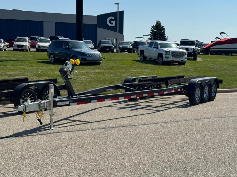 Used 2026 Yacht Club 28140TRB in Darien, Wisconsin | Geneva Motor Cars. Darien, Wisconsin