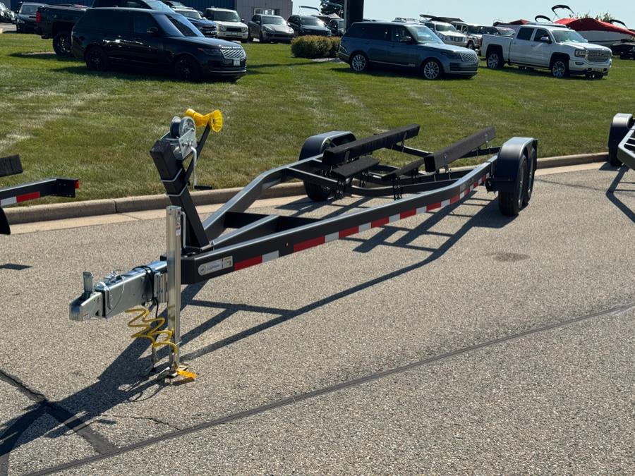 Used 2026 Yacht Club 26100TB in Darien, Wisconsin | Geneva Motor Cars. Darien, Wisconsin