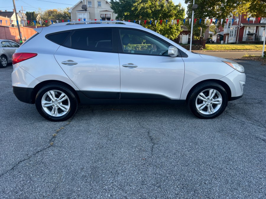 2013 Hyundai Tucson FWD 4dr Auto GLS PZEV, available for sale in Bethlehem, Pennsylvania | Best Auto Deals LLC. Bethlehem, Pennsylvania 2013 Hyundai Tucson FWD 4dr Auto GLS PZEV, available for sale in Bethlehem, Pennsylvania | Best Auto Deals LLC. Bethlehem, Pennsylvania