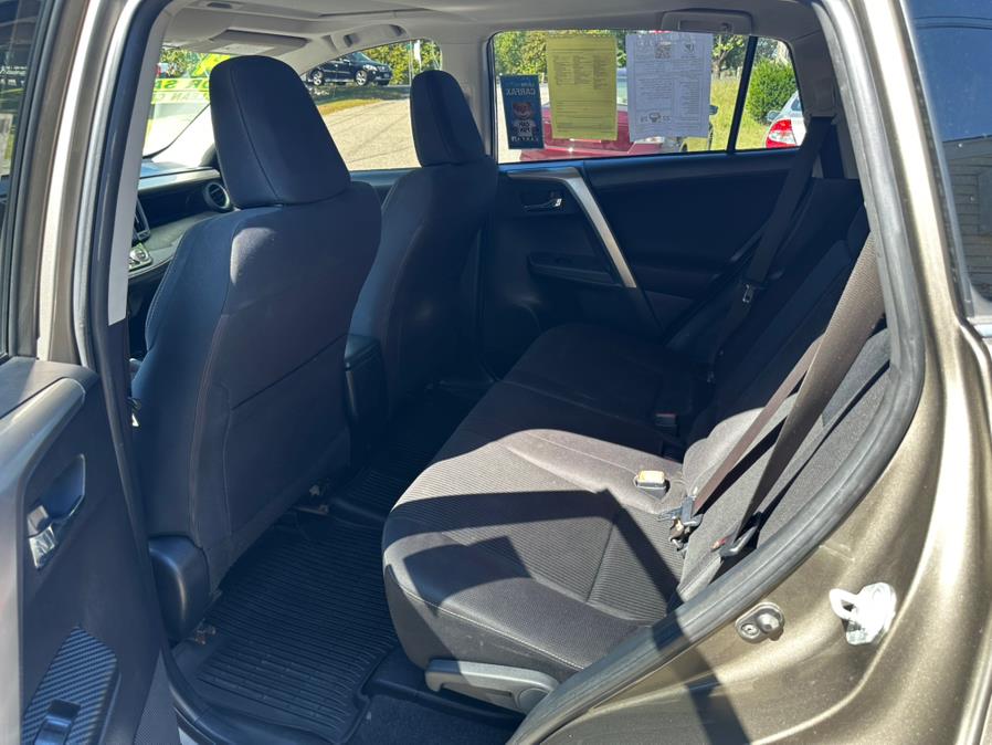 2014 Toyota RAV4 AWD 4dr XLE (Natl), available for sale in New Milford, Connecticut | New Milford Auto Sales. New Milford, Connecticut 2014 Toyota RAV4 AWD 4dr XLE (Natl), available for sale in New Milford, Connecticut | New Milford Auto Sales. New Milford, Connecticut