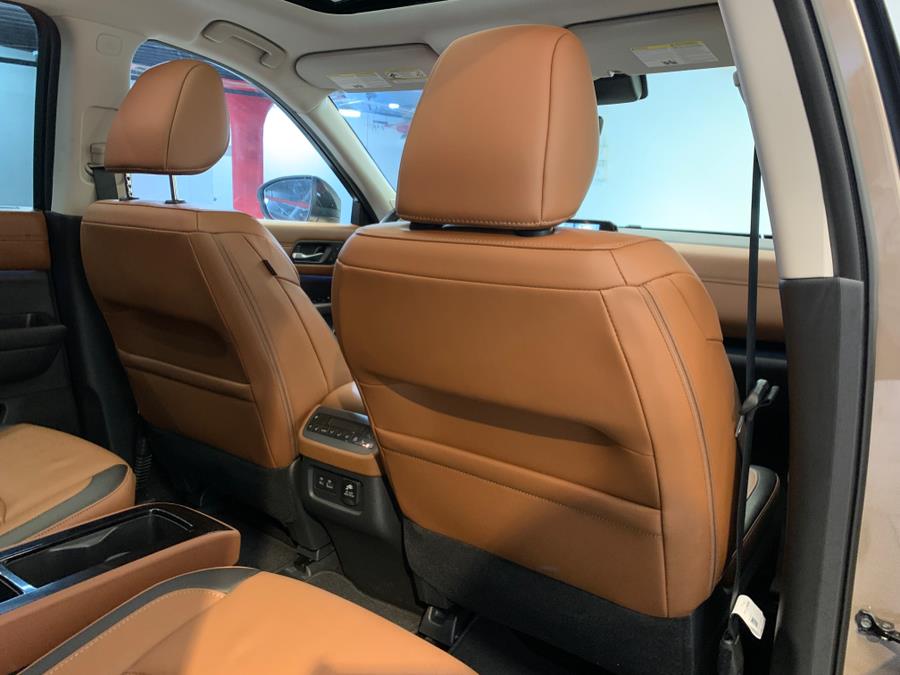 2023 Nissan Pathfinder Platinum photo 46