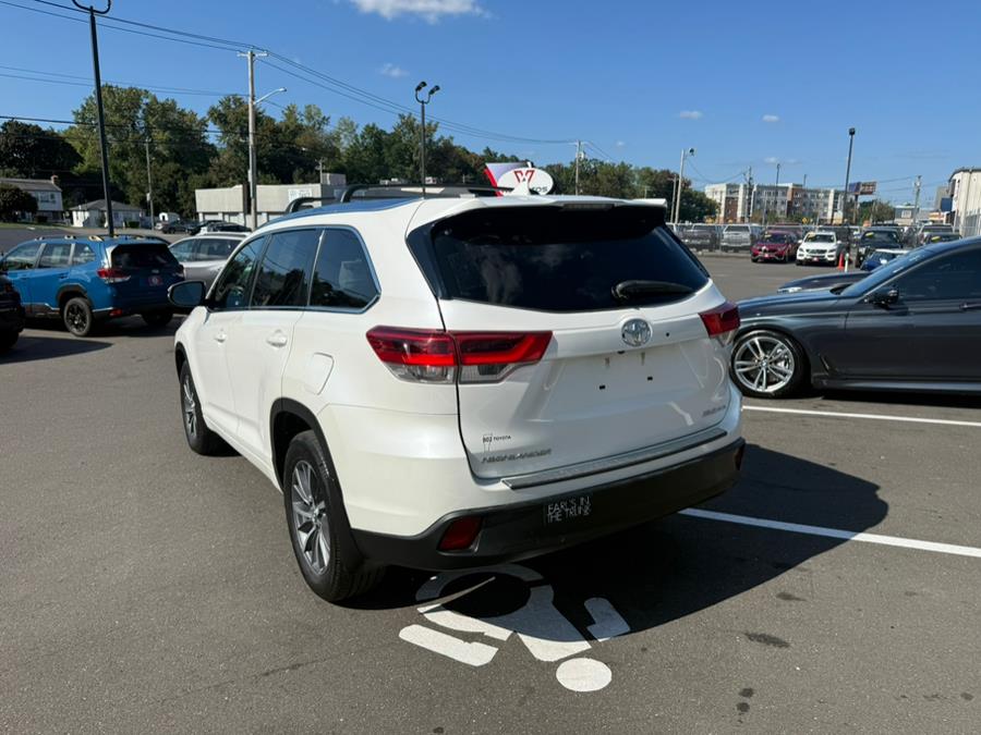 2018 Toyota Highlander SE, available for sale in Stratford, Connecticut | Wiz Leasing Inc. Stratford, Connecticut 2018 Toyota Highlander SE, available for sale in Stratford, Connecticut | Wiz Leasing Inc. Stratford, Connecticut