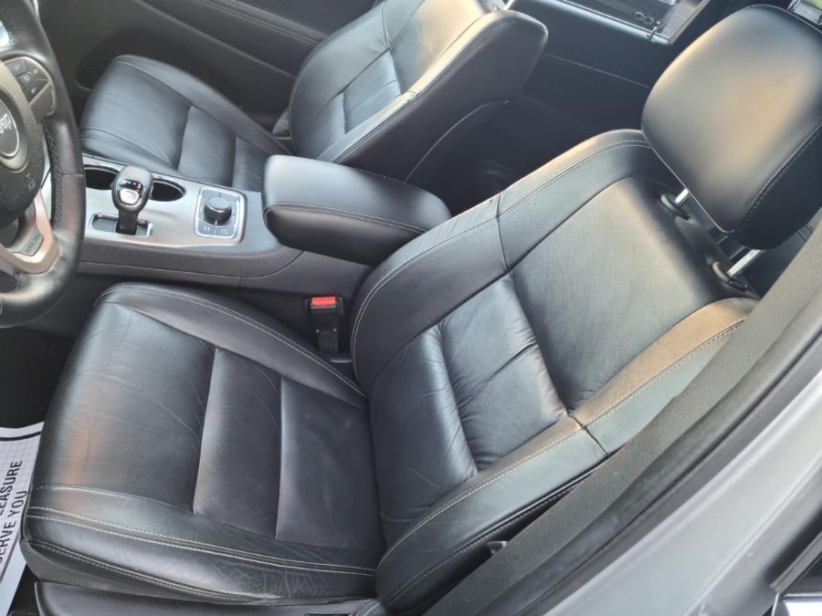 2014 Jeep Grand Cherokee 4WD 4dr Limited, available for sale in Milford, Connecticut | Chip's Auto Sales Inc. Milford, Connecticut 2014 Jeep Grand Cherokee 4WD 4dr Limited, available for sale in Milford, Connecticut | Chip's Auto Sales Inc. Milford, Connecticut
