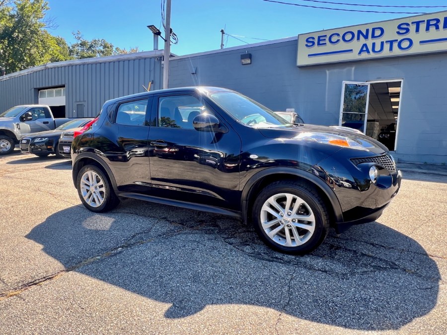 2014 Nissan Juke S photo 3