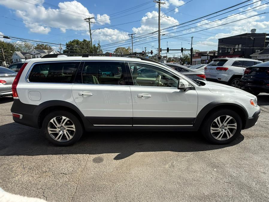 2015 Volvo XC70 AWD 4dr Wgn 3.2L Premier Plus PZEV, available for sale in Bridgeport, Connecticut | CT Auto. Bridgeport, Connecticut 2015 Volvo XC70 AWD 4dr Wgn 3.2L Premier Plus PZEV, available for sale in Bridgeport, Connecticut | CT Auto. Bridgeport, Connecticut