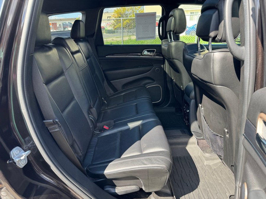 2017 Jeep Grand Cherokee Overland 4x4, available for sale in West Springfield, Massachusetts | Union Street Auto Sales. West Springfield, Massachusetts 2017 Jeep Grand Cherokee Overland 4x4, available for sale in West Springfield, Massachusetts | Union Street Auto Sales. West Springfield, Massachusetts