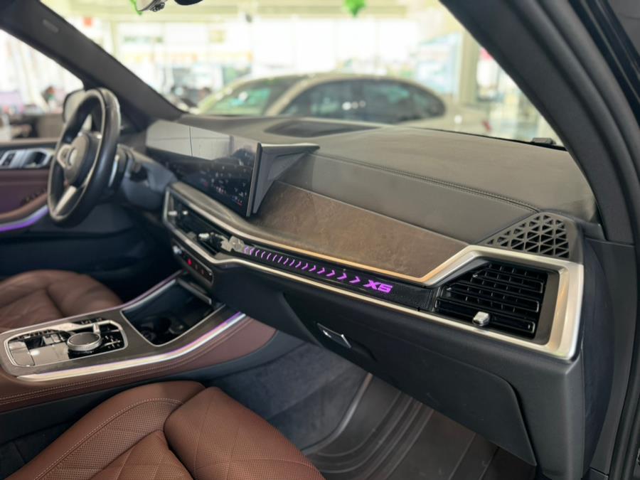 2024 BMW X5 xDrive40i Sports Activity Vehicle, available for sale in Franklin Square, New York | Luxury Motor Club. Franklin Square, New York 2024 BMW X5 xDrive40i Sports Activity Vehicle, available for sale in Franklin Square, New York | Luxury Motor Club. Franklin Square, New York
