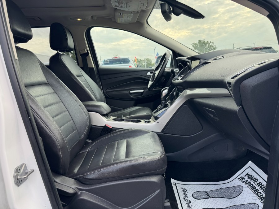 2013 Ford Escape 4WD 4dr SEL, available for sale in Ortonville, Michigan | Marsh Auto Sales LLC. Ortonville, Michigan 2013 Ford Escape 4WD 4dr SEL, available for sale in Ortonville, Michigan | Marsh Auto Sales LLC. Ortonville, Michigan