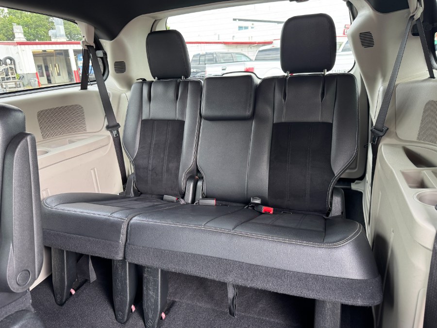 2018 Dodge Grand Caravan SXT Wagon, available for sale in Ortonville, Michigan | Marsh Auto Sales LLC. Ortonville, Michigan 2018 Dodge Grand Caravan SXT Wagon, available for sale in Ortonville, Michigan | Marsh Auto Sales LLC. Ortonville, Michigan