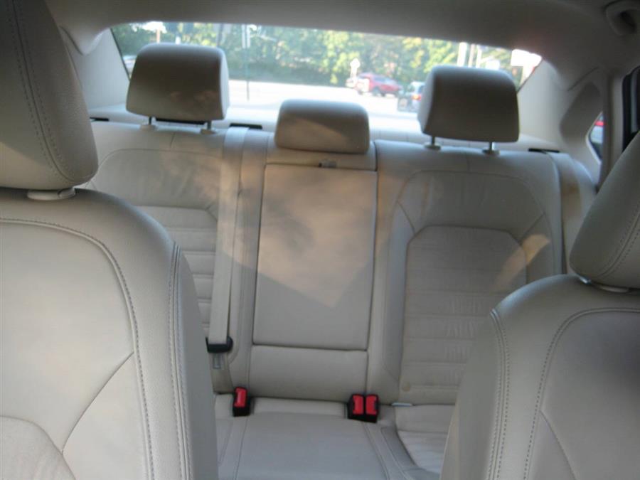 2014 Volkswagen Passat 1.8T SEL Premium PZEV 4dr Sedan 6A, available for sale in Massapequa, New York | Rite Choice Auto Inc.. Massapequa, New York 2014 Volkswagen Passat 1.8T SEL Premium PZEV 4dr Sedan 6A, available for sale in Massapequa, New York | Rite Choice Auto Inc.. Massapequa, New York
