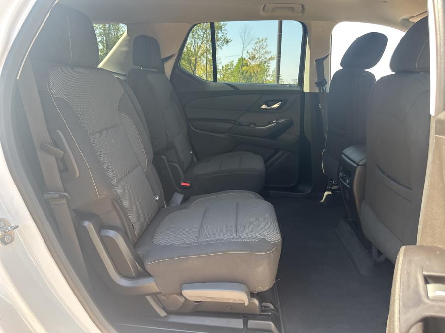 2019 Chevrolet Traverse AWD 4dr LT Cloth w/1LT, available for sale in Beavercreek, Ohio | Wholesale Direct Motors. Beavercreek, Ohio 2019 Chevrolet Traverse AWD 4dr LT Cloth w/1LT, available for sale in Beavercreek, Ohio | Wholesale Direct Motors. Beavercreek, Ohio