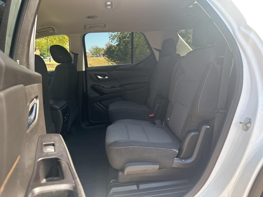 2019 Chevrolet Traverse AWD 4dr LT Cloth w/1LT, available for sale in Beavercreek, Ohio | Wholesale Direct Motors. Beavercreek, Ohio 2019 Chevrolet Traverse AWD 4dr LT Cloth w/1LT, available for sale in Beavercreek, Ohio | Wholesale Direct Motors. Beavercreek, Ohio
