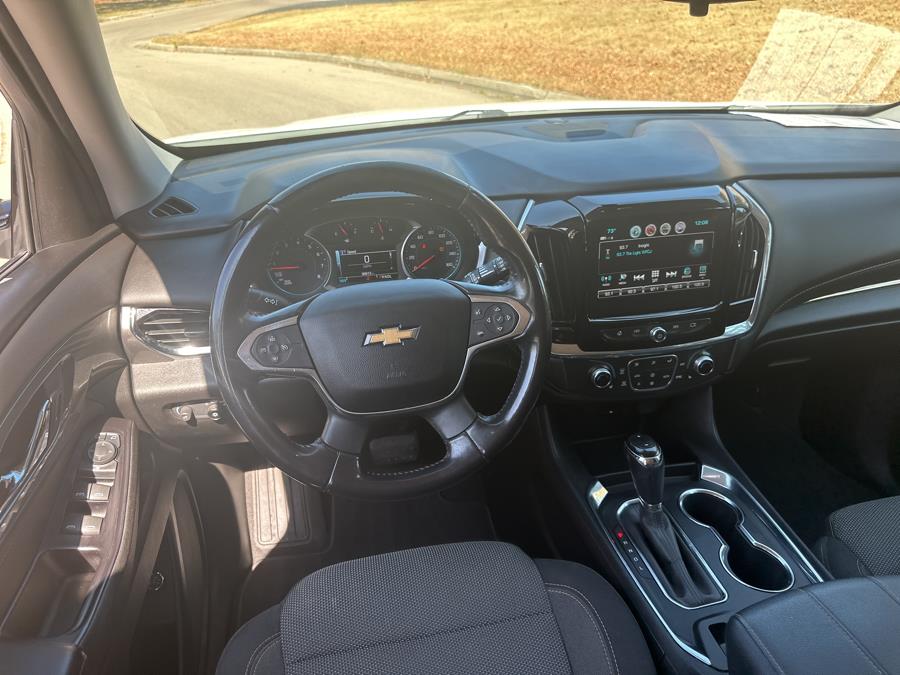 2019 Chevrolet Traverse AWD 4dr LT Cloth w/1LT, available for sale in Beavercreek, Ohio | Wholesale Direct Motors. Beavercreek, Ohio 2019 Chevrolet Traverse AWD 4dr LT Cloth w/1LT, available for sale in Beavercreek, Ohio | Wholesale Direct Motors. Beavercreek, Ohio