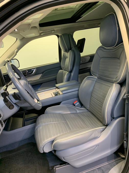 2022 Lincoln Navigator Black Label photo 10