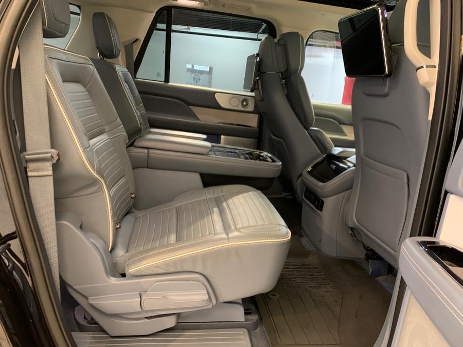 2022 Lincoln Navigator Black Label photo 46