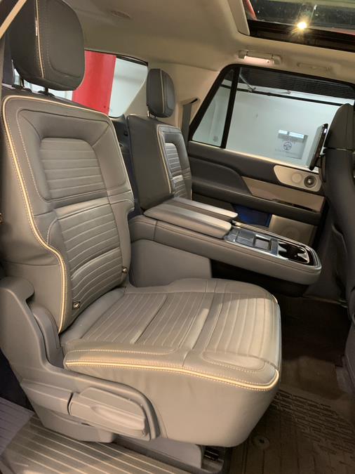 2022 Lincoln Navigator Black Label photo 45