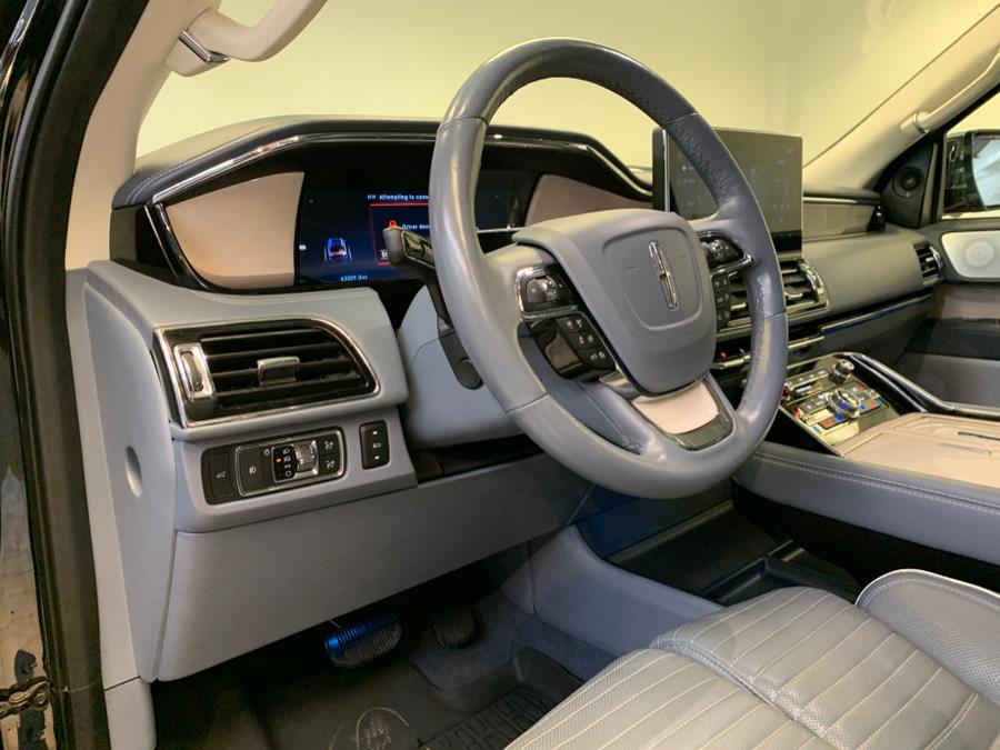 2022 Lincoln Navigator Black Label photo 9