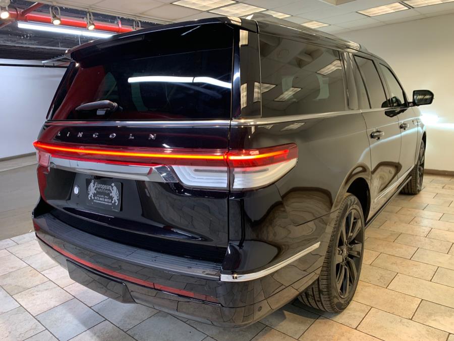 2022 Lincoln Navigator Black Label photo 3