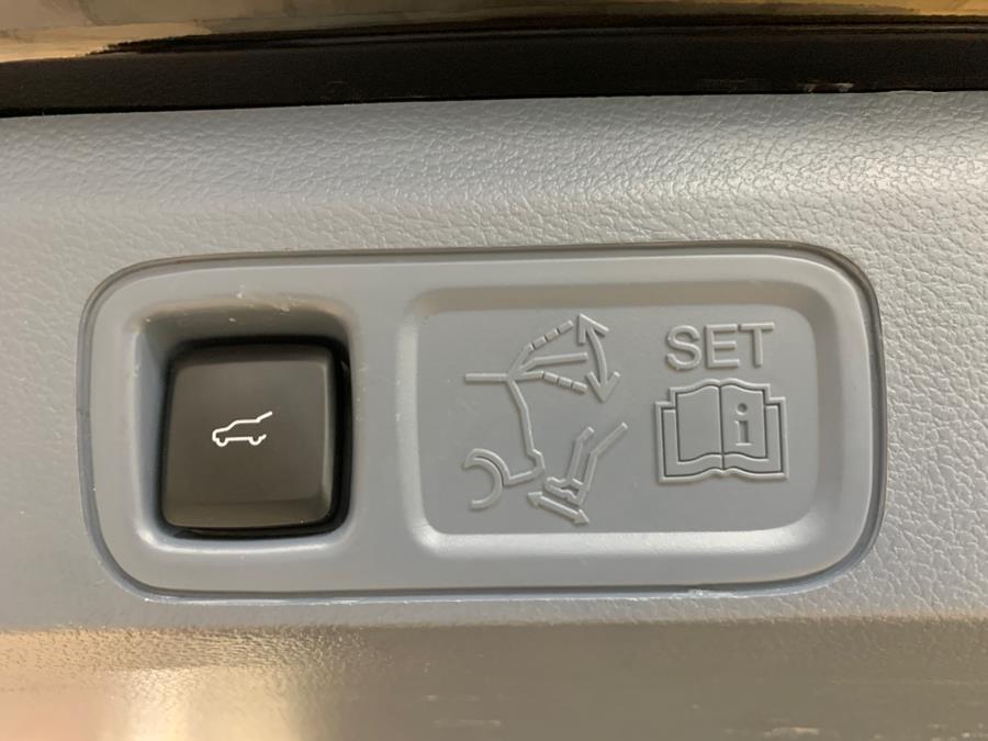 2022 Lincoln Navigator Black Label photo 40
