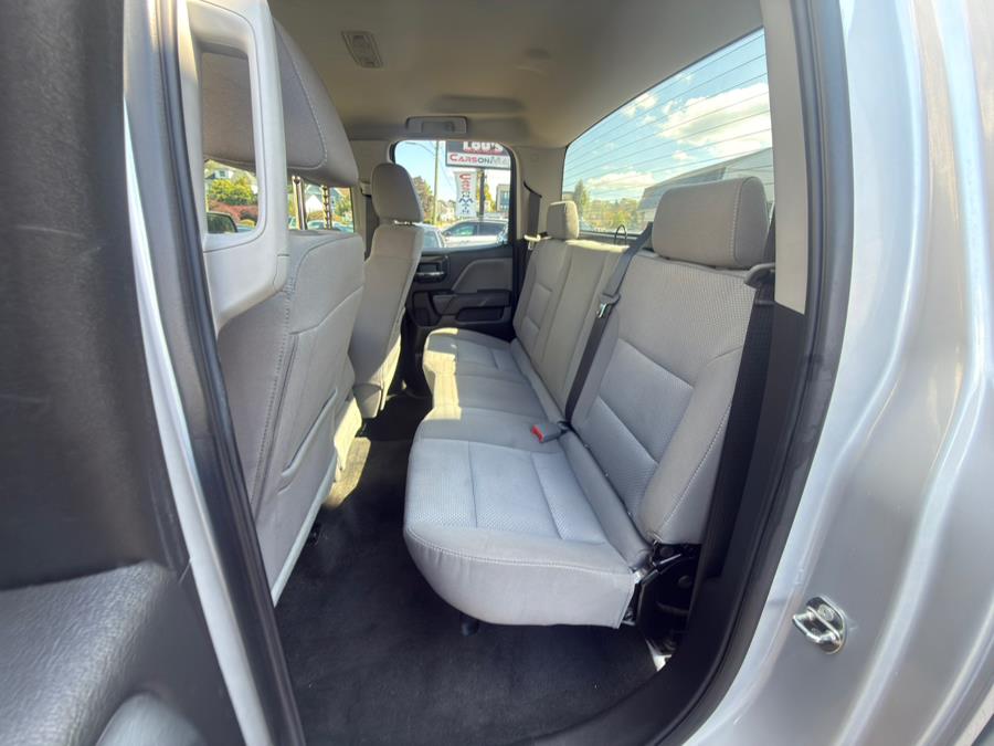 2018 Chevrolet Silverado 1500 4WD Double Cab 143.5" Custom, available for sale in Manchester, Connecticut | Carsonmain LLC. Manchester, Connecticut 2018 Chevrolet Silverado 1500 4WD Double Cab 143.5" Custom, available for sale in Manchester, Connecticut | Carsonmain LLC. Manchester, Connecticut