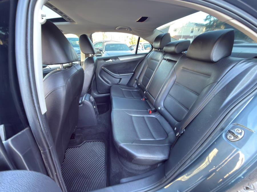 2013 Volkswagen Jetta Sedan 4dr DSG TDI w/Premium/Nav *Ltd Avail*, available for sale in Manchester, Connecticut | Carsonmain LLC. Manchester, Connecticut 2013 Volkswagen Jetta Sedan 4dr DSG TDI w/Premium/Nav *Ltd Avail*, available for sale in Manchester, Connecticut | Carsonmain LLC. Manchester, Connecticut