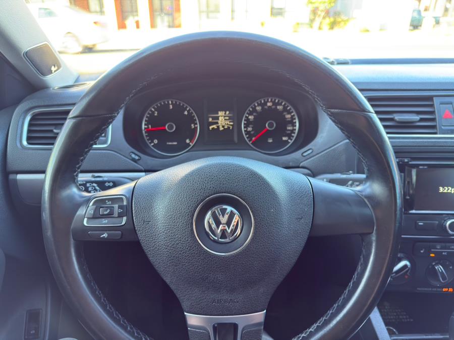 2013 Volkswagen Jetta Sedan 4dr DSG TDI w/Premium/Nav *Ltd Avail*, available for sale in Manchester, Connecticut | Carsonmain LLC. Manchester, Connecticut 2013 Volkswagen Jetta Sedan 4dr DSG TDI w/Premium/Nav *Ltd Avail*, available for sale in Manchester, Connecticut | Carsonmain LLC. Manchester, Connecticut