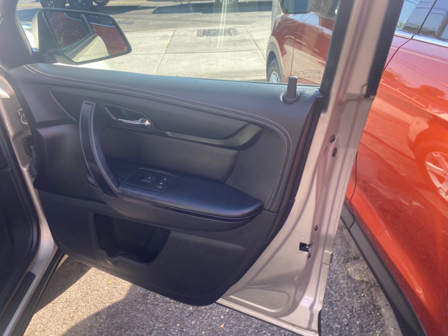 2015 GMC Acadia AWD 4dr SLE w/SLE-2, available for sale in Middle Village, New York | Middle Village Motors . Middle Village, New York 2015 GMC Acadia AWD 4dr SLE w/SLE-2, available for sale in Middle Village, New York | Middle Village Motors . Middle Village, New York