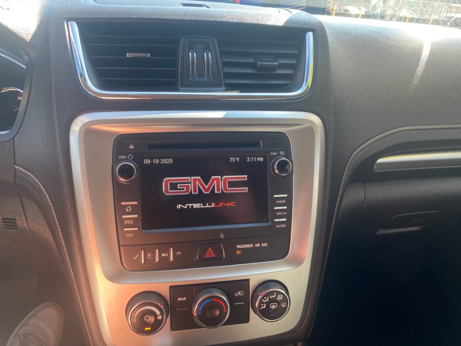 2015 GMC Acadia AWD 4dr SLE w/SLE-2, available for sale in Middle Village, New York | Middle Village Motors . Middle Village, New York 2015 GMC Acadia AWD 4dr SLE w/SLE-2, available for sale in Middle Village, New York | Middle Village Motors . Middle Village, New York
