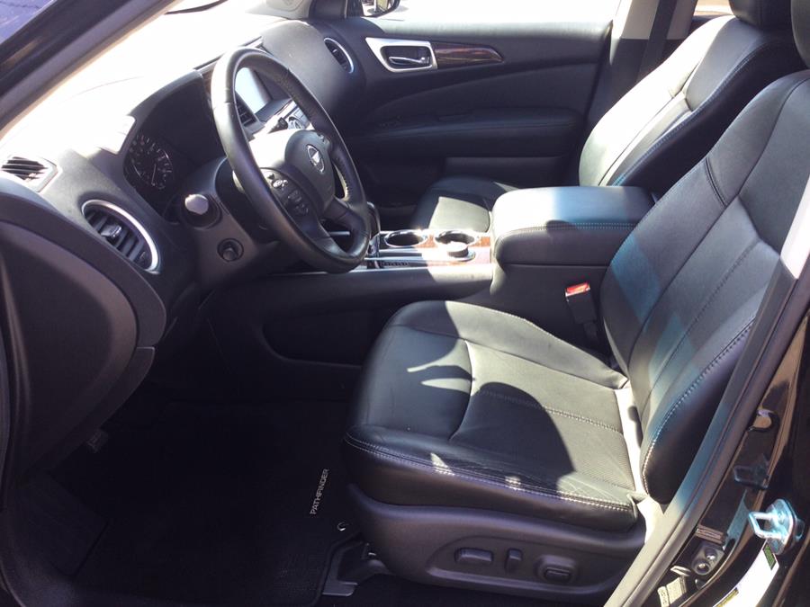 2014 Nissan Pathfinder 4WD 4dr Platnium, available for sale in Plantsville, Connecticut | L&S Automotive LLC. Plantsville, Connecticut 2014 Nissan Pathfinder 4WD 4dr Platnium, available for sale in Plantsville, Connecticut | L&S Automotive LLC. Plantsville, Connecticut