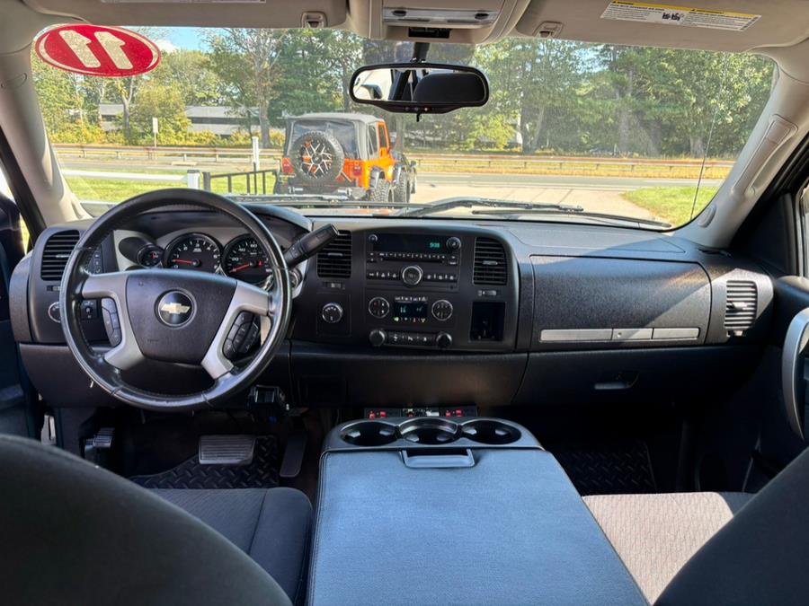 2011 Chevrolet Silverado 1500 4WD Ext Cab 143.5" LT, available for sale in South Windsor, Connecticut | Mike And Tony Auto Sales, Inc. South Windsor, Connecticut 2011 Chevrolet Silverado 1500 4WD Ext Cab 143.5" LT, available for sale in South Windsor, Connecticut | Mike And Tony Auto Sales, Inc. South Windsor, Connecticut