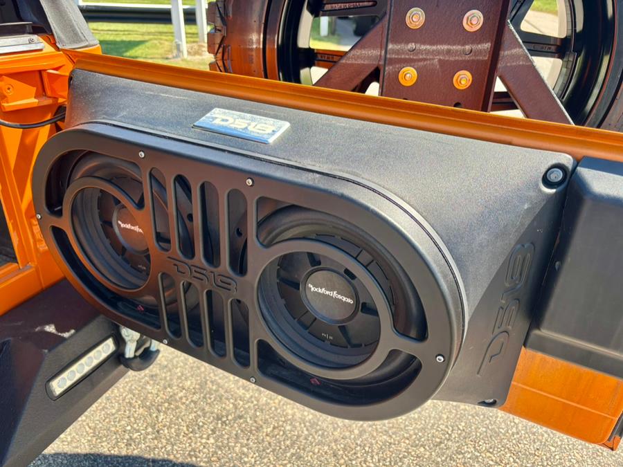 2004 Jeep Wrangler 2dr X, available for sale in South Windsor, Connecticut | Mike And Tony Auto Sales, Inc. South Windsor, Connecticut 2004 Jeep Wrangler 2dr X, available for sale in South Windsor, Connecticut | Mike And Tony Auto Sales, Inc. South Windsor, Connecticut