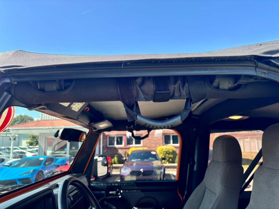 2004 Jeep Wrangler 2dr X, available for sale in South Windsor, Connecticut | Mike And Tony Auto Sales, Inc. South Windsor, Connecticut 2004 Jeep Wrangler 2dr X, available for sale in South Windsor, Connecticut | Mike And Tony Auto Sales, Inc. South Windsor, Connecticut
