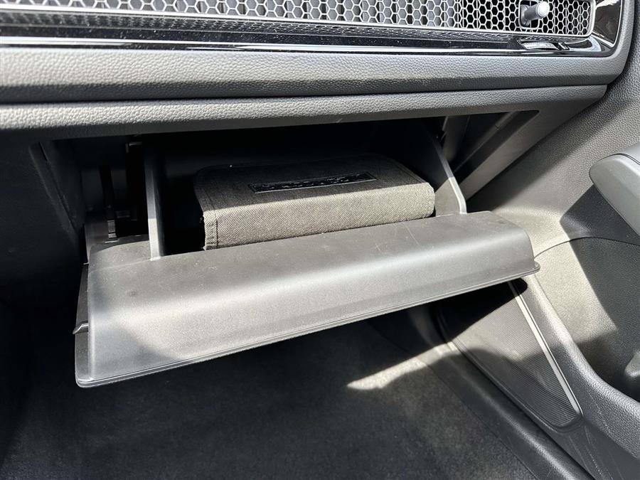 2022 Honda Civic Hatchback EX-L, available for sale in Patchogue, New York | Baron Supercenter. Patchogue, New York 2022 Honda Civic Hatchback EX-L, available for sale in Patchogue, New York | Baron Supercenter. Patchogue, New York