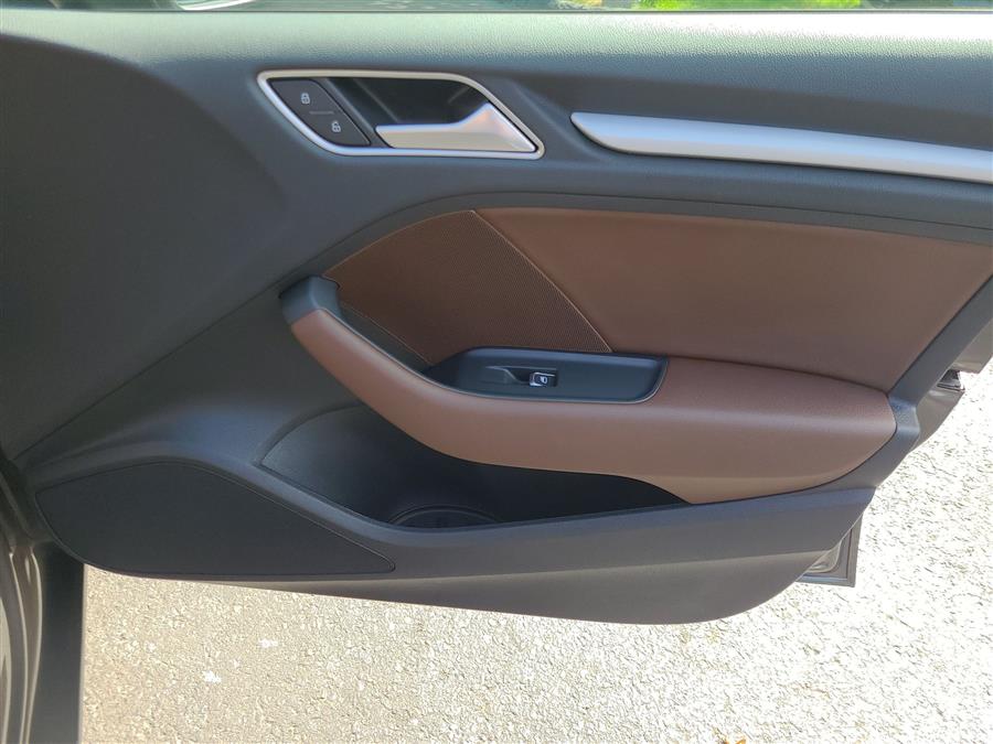 2016 Audi A3 Quattro 2.0T Premium photo 28