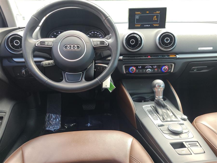 2016 Audi A3 Quattro 2.0T Premium photo 30