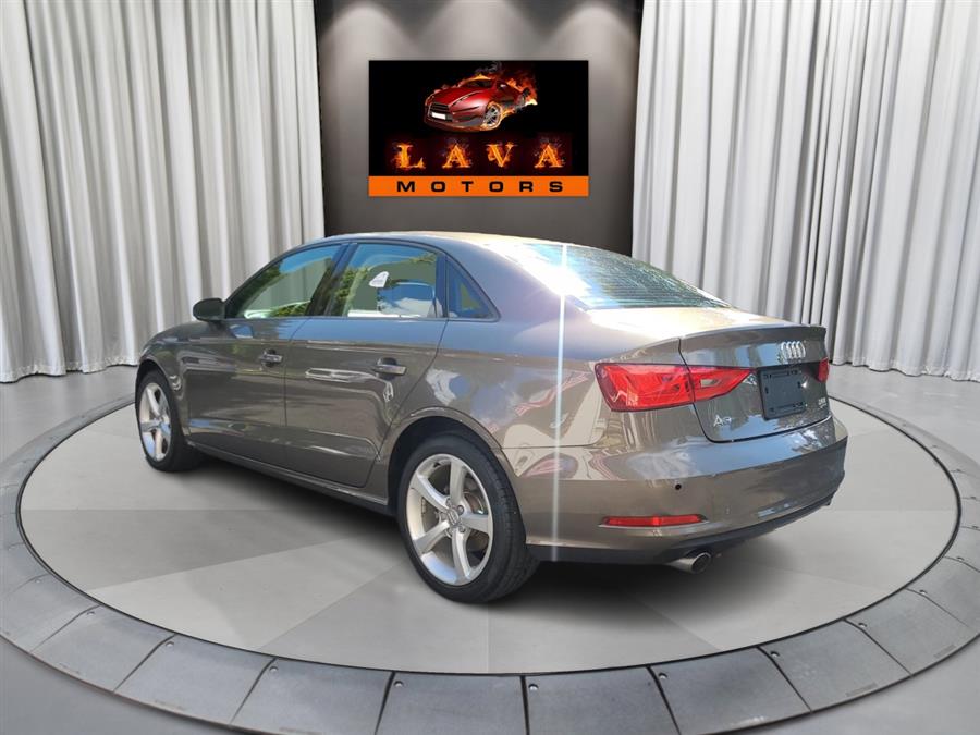 2016 Audi A3 Quattro 2.0T Premium photo 5