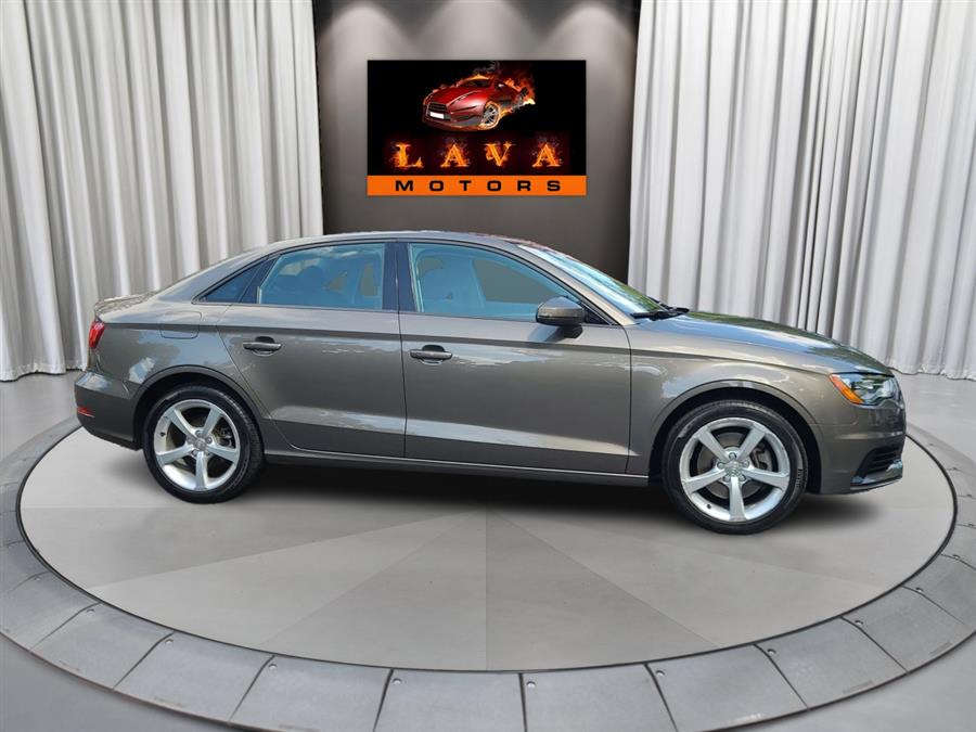 2016 Audi A3 Quattro 2.0T Premium photo 8