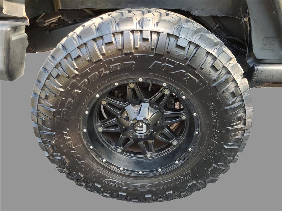 2017 Jeep Wrangler Unlimited Sport photo 19