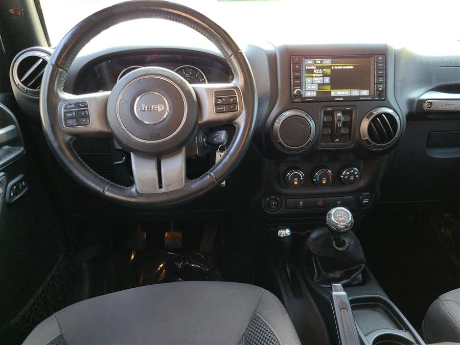 2017 Jeep Wrangler Unlimited Sport photo 29
