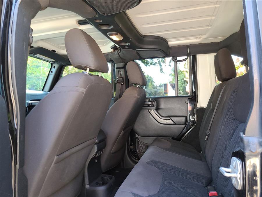 2017 Jeep Wrangler Unlimited Sport photo 36
