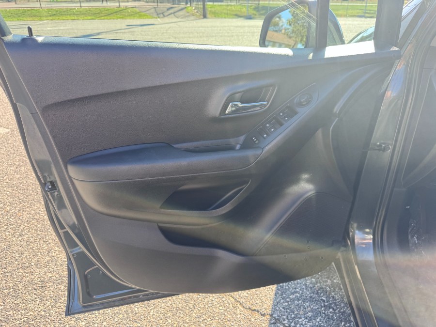 2018 Chevrolet Trax AWD 4dr LT, available for sale in Lyndhurst, New Jersey | Cars With Deals. Lyndhurst, New Jersey 2018 Chevrolet Trax AWD 4dr LT, available for sale in Lyndhurst, New Jersey | Cars With Deals. Lyndhurst, New Jersey