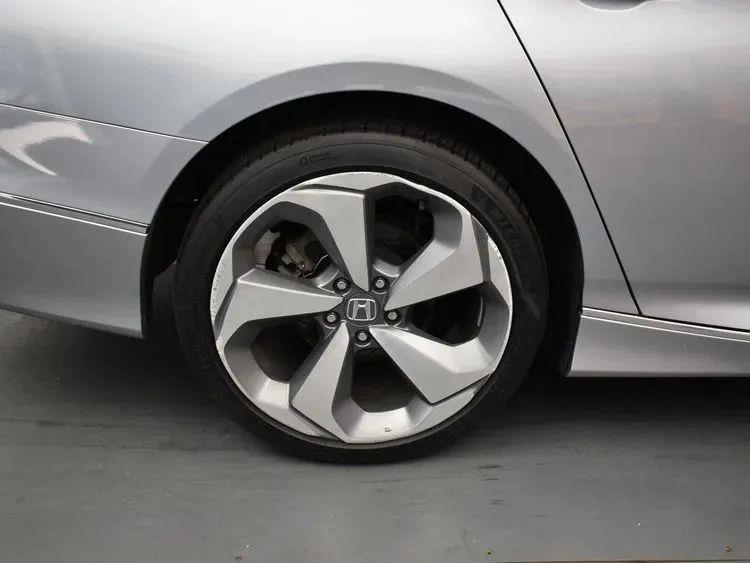 2020 Honda Accord Touring Sedan 4D, available for sale in Linden, New Jersey | Route 27 Auto Mall. Linden, New Jersey 2020 Honda Accord Touring Sedan 4D, available for sale in Linden, New Jersey | Route 27 Auto Mall. Linden, New Jersey