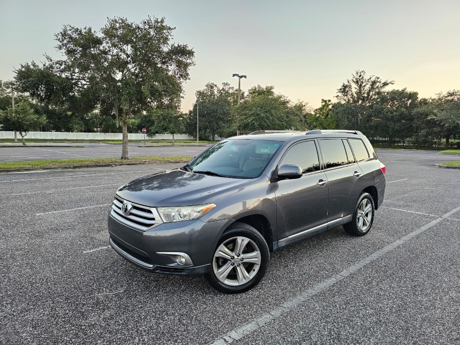 2013 Toyota Highlander FWD 4dr V6 Limited (Natl), available for sale in Longwood, Florida | Majestic Autos Inc.. Longwood, Florida 2013 Toyota Highlander FWD 4dr V6 Limited (Natl), available for sale in Longwood, Florida | Majestic Autos Inc.. Longwood, Florida
